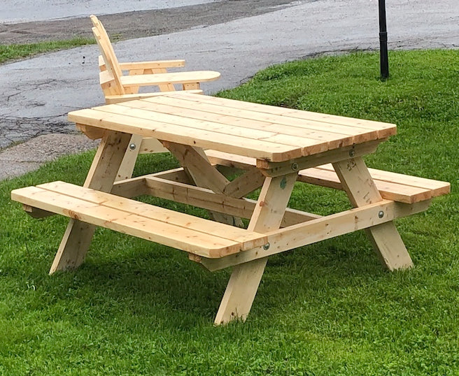 Completed picnic table made from our picnic table woodworking diy plan